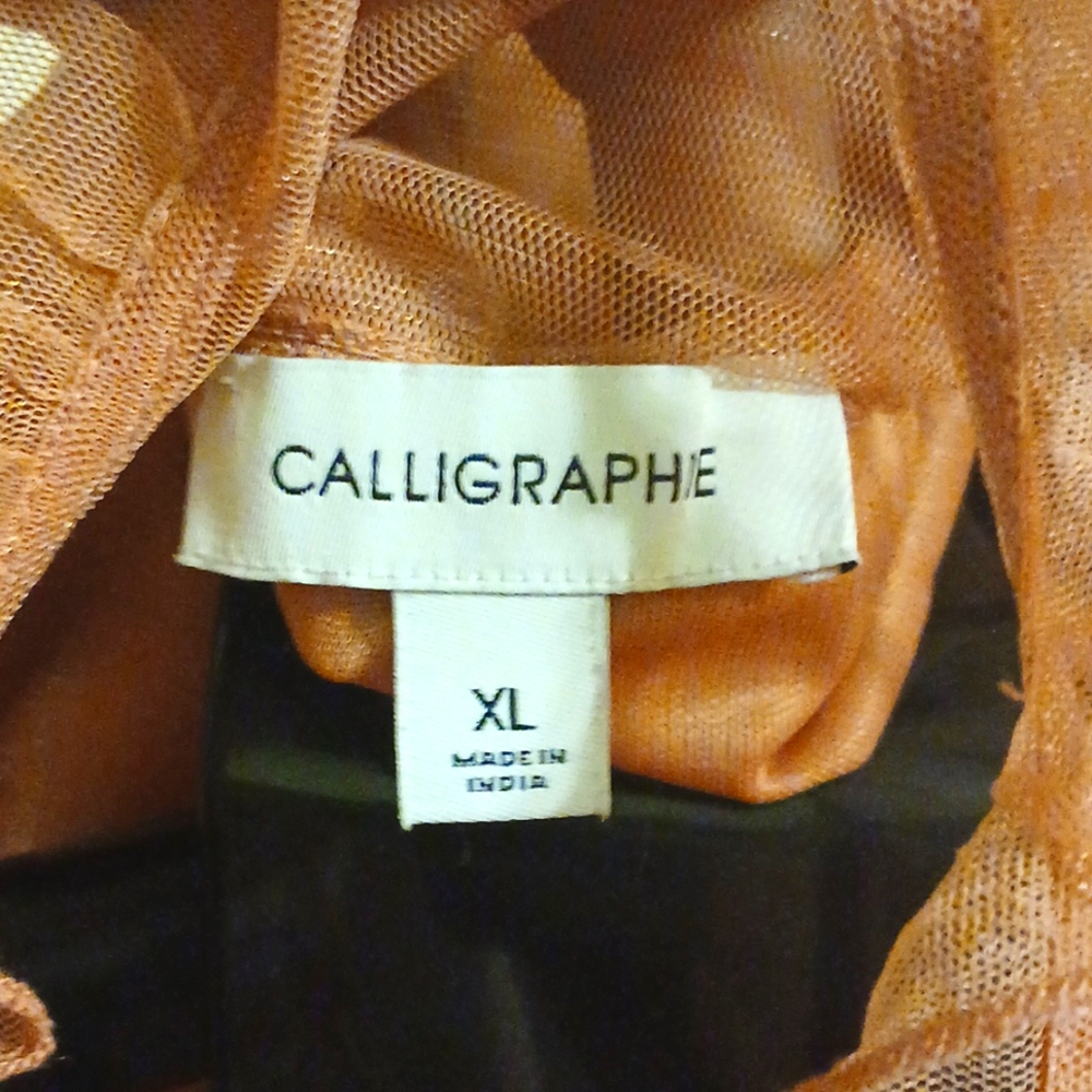 ❤️EUC Coral colored polyester blouse - Picture 6 of 7
